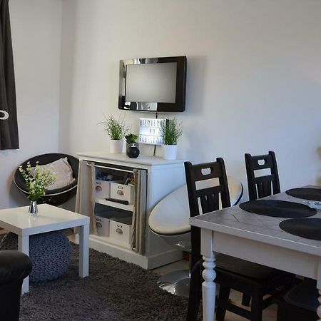 Au Bobeli'Nid - Gite Citadin Au Coeur De Spa Bagian luar foto